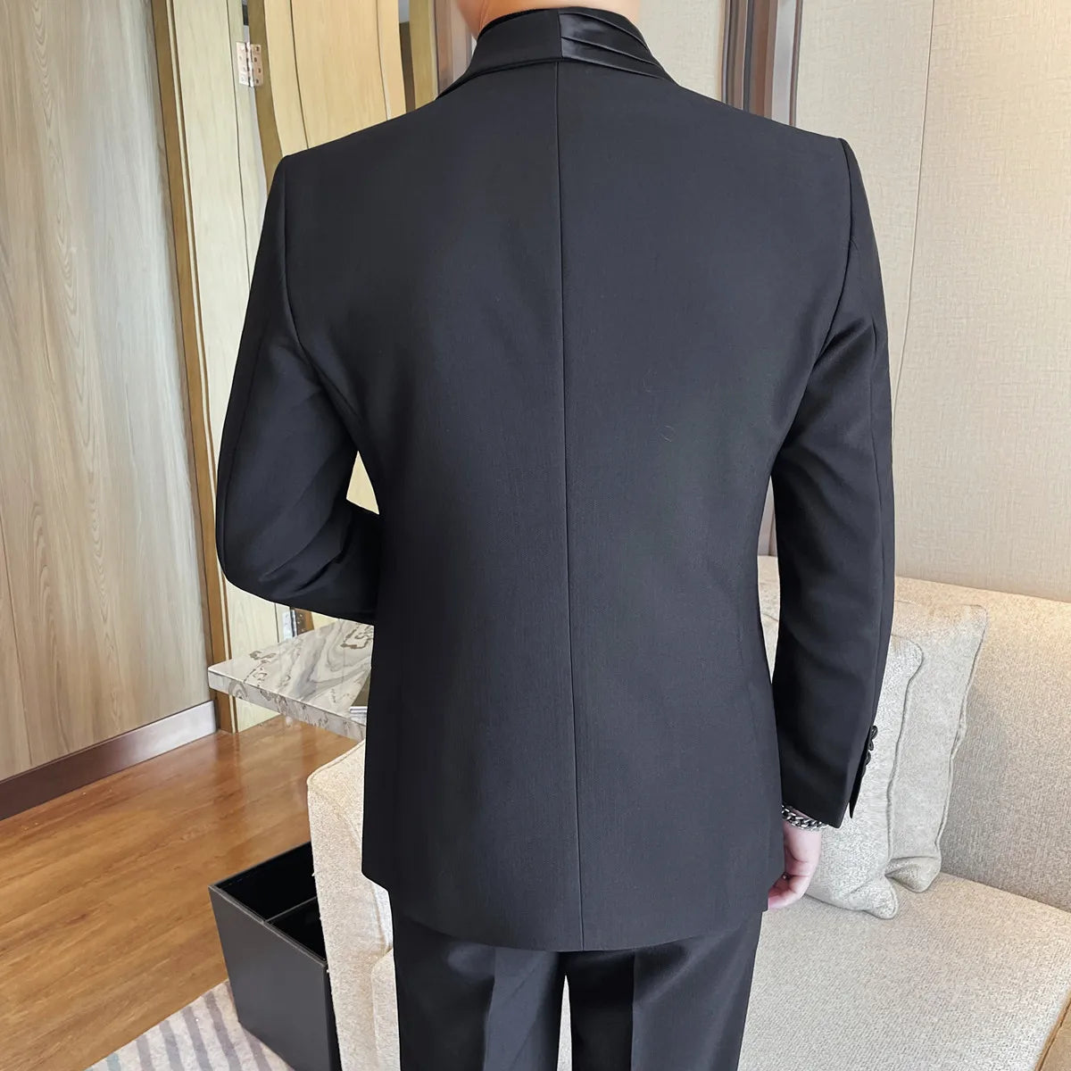 Luxury Gentleman's Suit Jacket Men's Business Casual Slim Fit Double Breasted Suit Jacket Wedding Groom Banquet Party Blazers