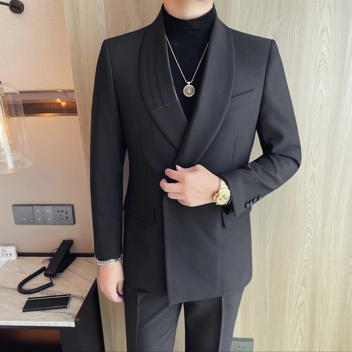 Luxury Gentleman's Suit Jacket Men's Business Casual Slim Fit Double Breasted Suit Jacket Wedding Groom Banquet Party Blazers