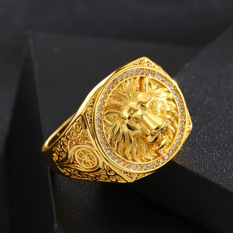 A slightly zircon Lion King ring for men and women