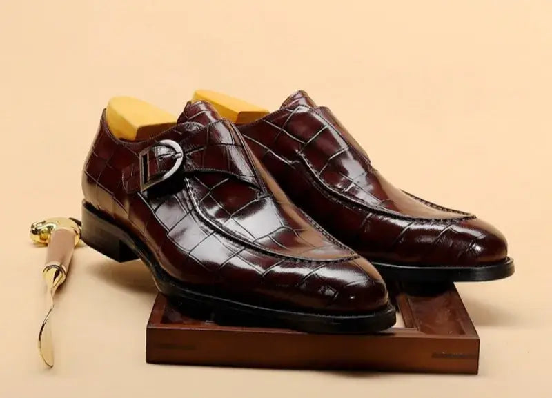 Men's British Retro Carved Leather Oxford Wedding Dress Shoes