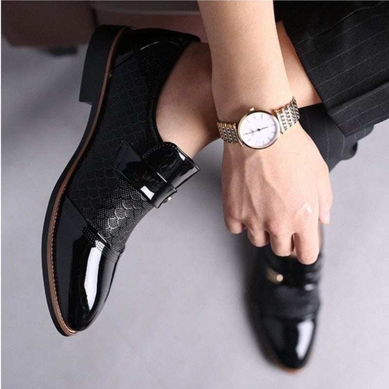 Men's Leather Embossed Non-Slip Wear-Resistant Black Dress Shoes