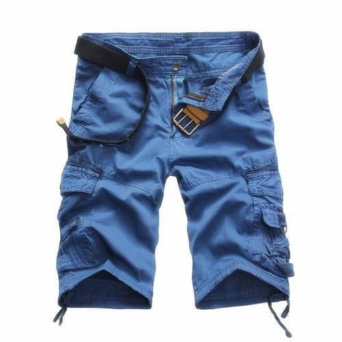 Men's camouflage cargo shorts fit view
