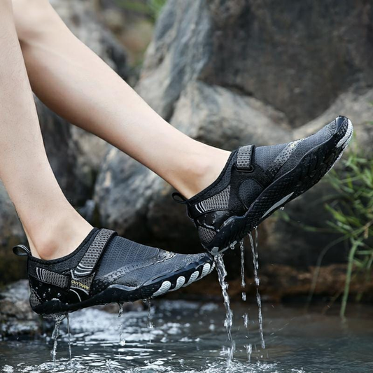 Men's quick-dry breathable outdoor aqua water shoes black clean product photo