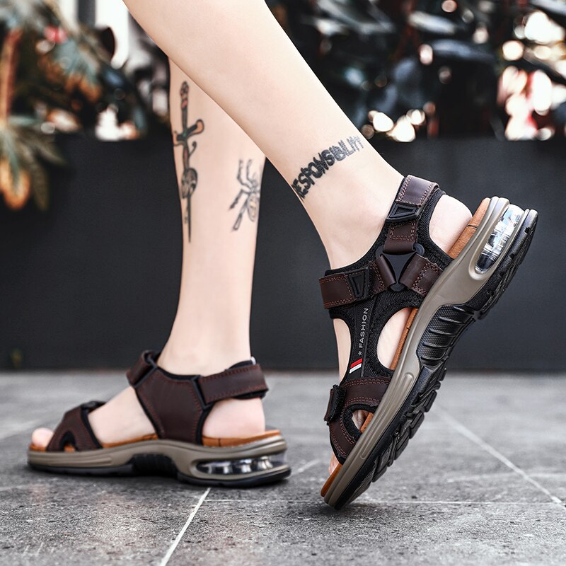 Brand Summer Men&#39;s Sandals Genuine Leather Men Slippers Gladiator Men Beach Sandals Soft Comfortable Outdoors Wading Shoes 38-48