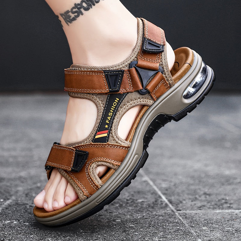 Brand Summer Men&#39;s Sandals Genuine Leather Men Slippers Gladiator Men Beach Sandals Soft Comfortable Outdoors Wading Shoes 38-48