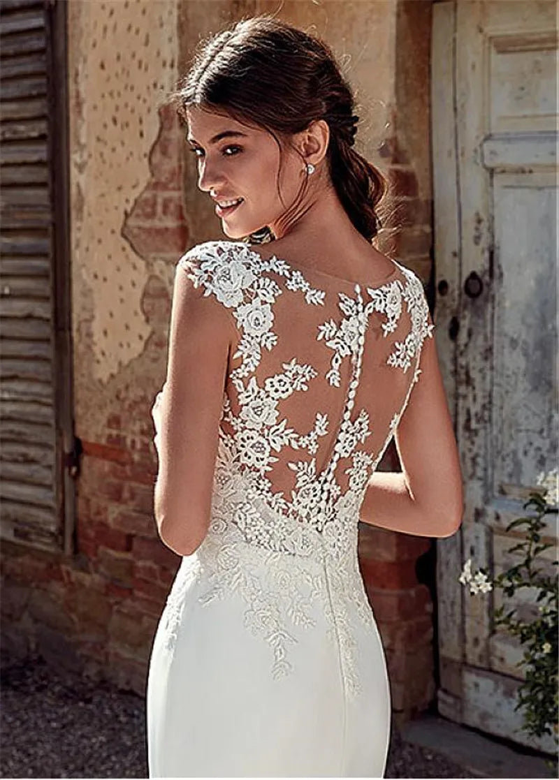 Customized Scoop Short Sleeve Lace Appliques Mermaid Wedding Dresses Natural Slim Buttons Back Women Bride Gown Illusion Vestido