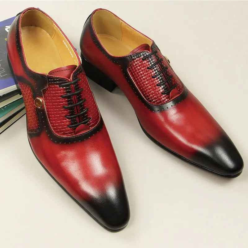 2022 Men's New Business Leather Shoes Summer Lace-Up Fashion Red Black Hand Carved Wedding Anniversary Office Oxford Shoes Adult