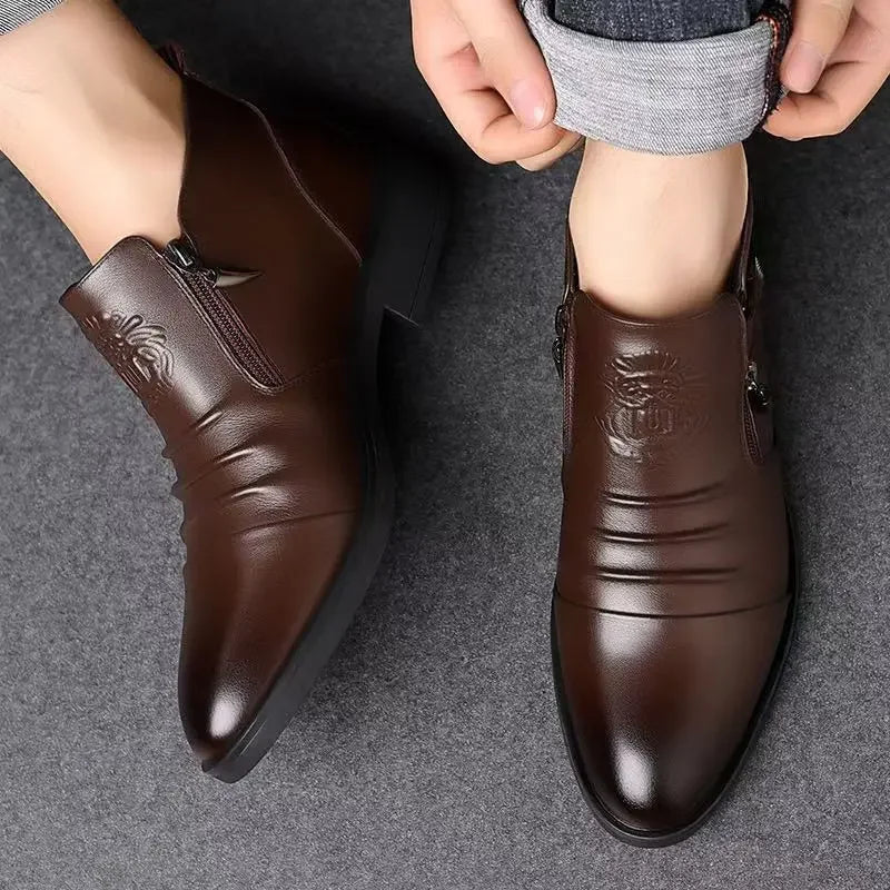 Trendige britische Herren-Halbstiefel mit spitzer Zehenkappe für festliche Anlässe und Hochzeiten – Modische Herrenschuhe