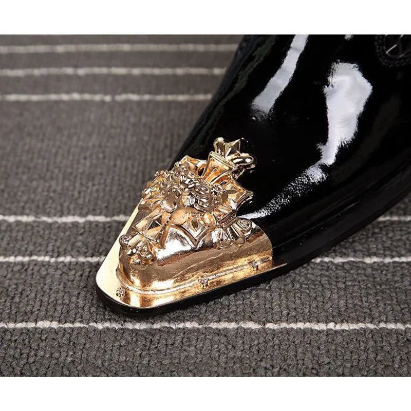 Italienische Herren-Abendschuhe aus Leder mit schwarzer Metallniete und spitzer Zehenpartie, flache Herrenschuhe für Party und Business