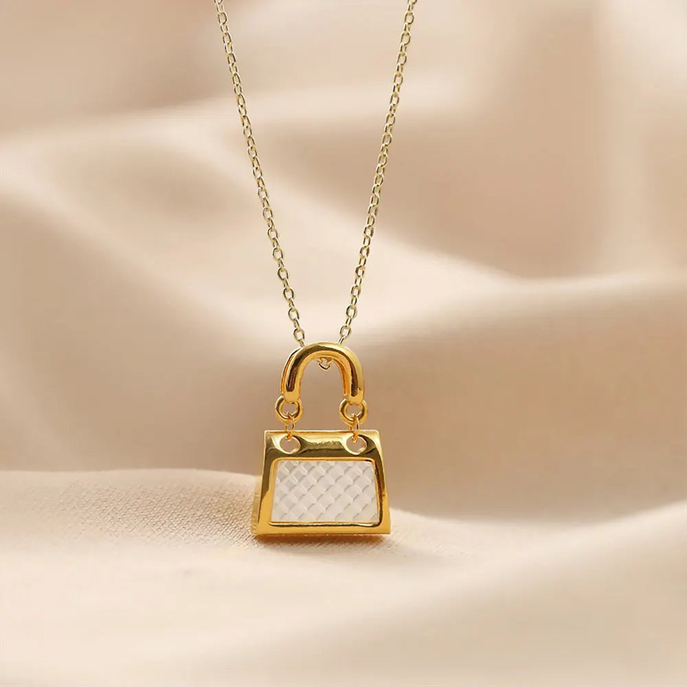 Real 18K Gold AU750 Necklace White Shell Fritillaria Bag-Shaped Elegant For Woman Classic Cute Romantic Fine Jewelry