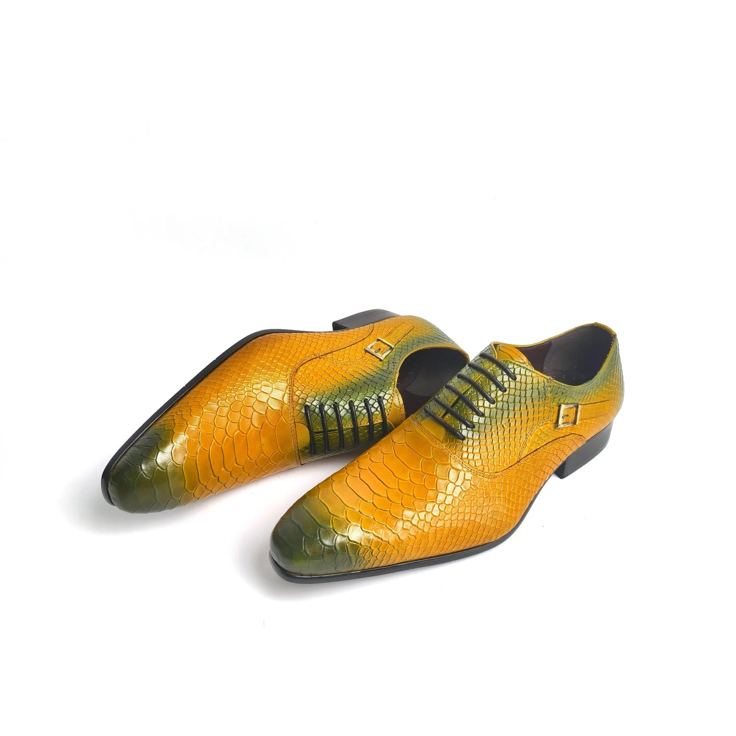Klassische Schlangen-Print Herrenschuhe für das Geschäftsbüro Zapatos De Hombre Metallschnalle Dekoration Bequeme Leder Herrenschuhe Neu