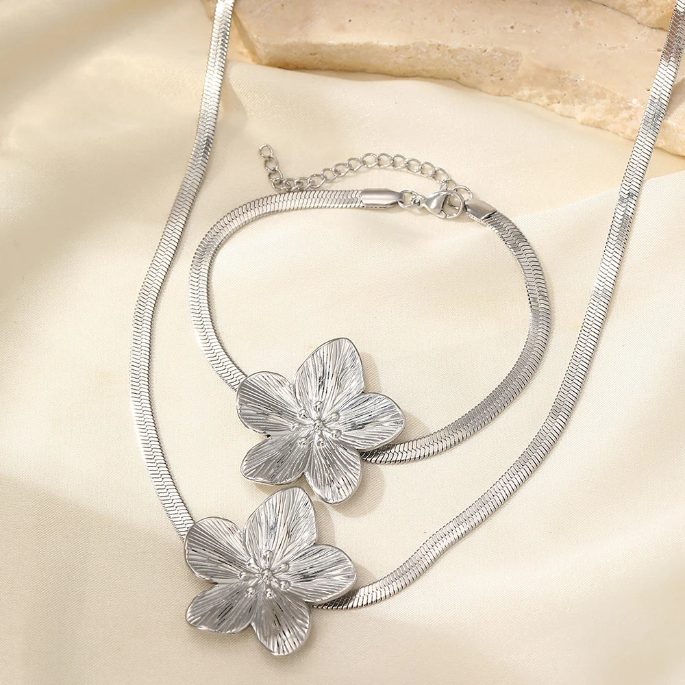 Stainless Steel Jewelry Set Exquisite Light Luxury Flower Pendant Minimalist Jewelry Set For Women Jewelry Party Gift Daily Wear