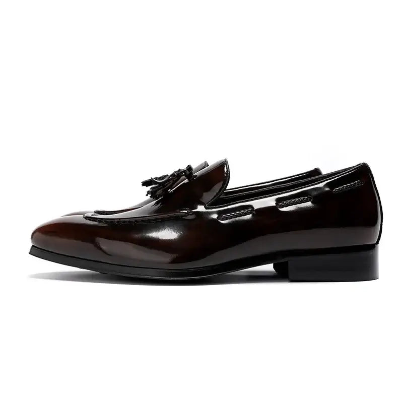 Britischer Stil Echtes Leder Herren Mokassins Atmungsaktive Quasten Slip-On-Abendschuhe Glänzende Business-Freizeit-Lederschuhe für den Sommer