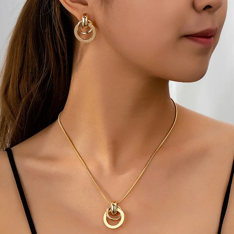 3pcs Elegant Vintage Jewelry Set for Women Metal Geometric Circle Necklace Golden Choker Bridal Wedding Bracelet Party Gift