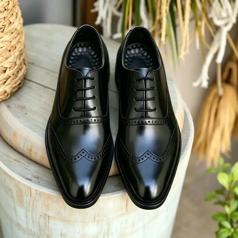 Herren Schwarze Brogue Oxford Schuhe Formelle Anzugschuhe für Business Hochzeit Rote Sohle Bequeme Schnürschuhe