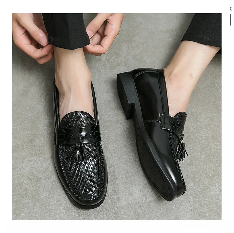 Herren Business Casual Schuhe Hochwertige Brogues Leder Loafers Gesellschaftliche Party Lederschuhe Herren Quasten Hochzeitsschuhe