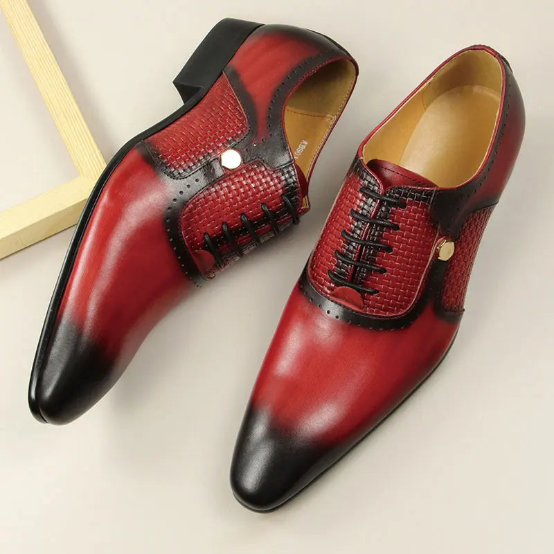 2022 Men's New Business Leather Shoes Summer Lace-Up Fashion Red Black Hand Carved Wedding Anniversary Office Oxford Shoes Adult