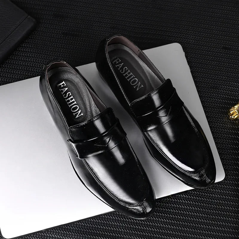 Men Leather Shoes New British Business Dress Shoes Fashion Pointed Social Shoes Casual Shoes Zapatos Hombres