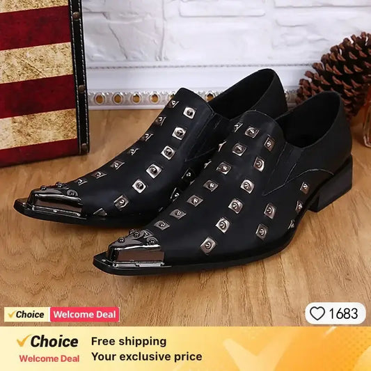 Italienische Herren-Abendschuhe aus Leder mit schwarzer Metallniete und spitzer Zehenpartie, flache Herrenschuhe für Party und Business