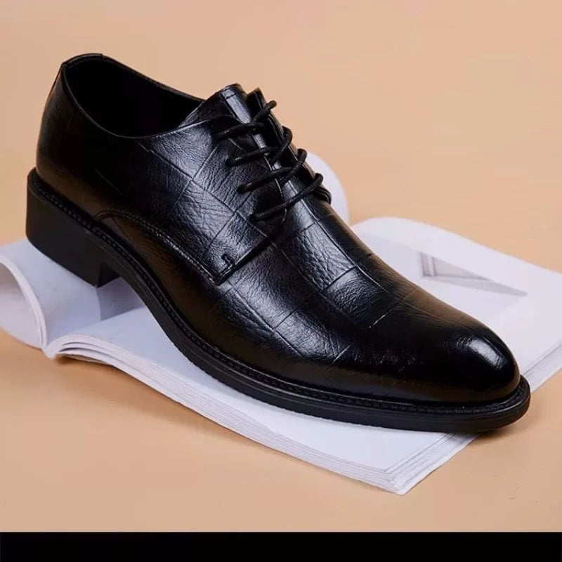 Men Wedding Leather Business Men's Dress Pointed Casual Youth British Style Inner Heightening Spring 2022 New Arrivals Shoes