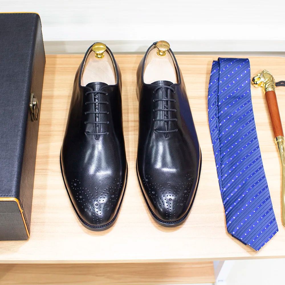 Italienische Herren-Business-Schuhe Echtes Leder Handgefertigt Klassische Whole-Cut Oxford Schnürschuhe für Herren