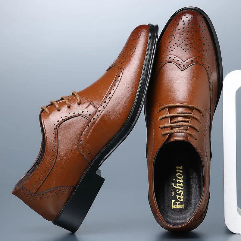 Herren Schnürschuhe Handgefertigt Brogue-Stil Party Lederschuhe Hochzeitsschuhe Herren Flats PU-Leder Business-Schuhe Atmungsaktive Business Loafers