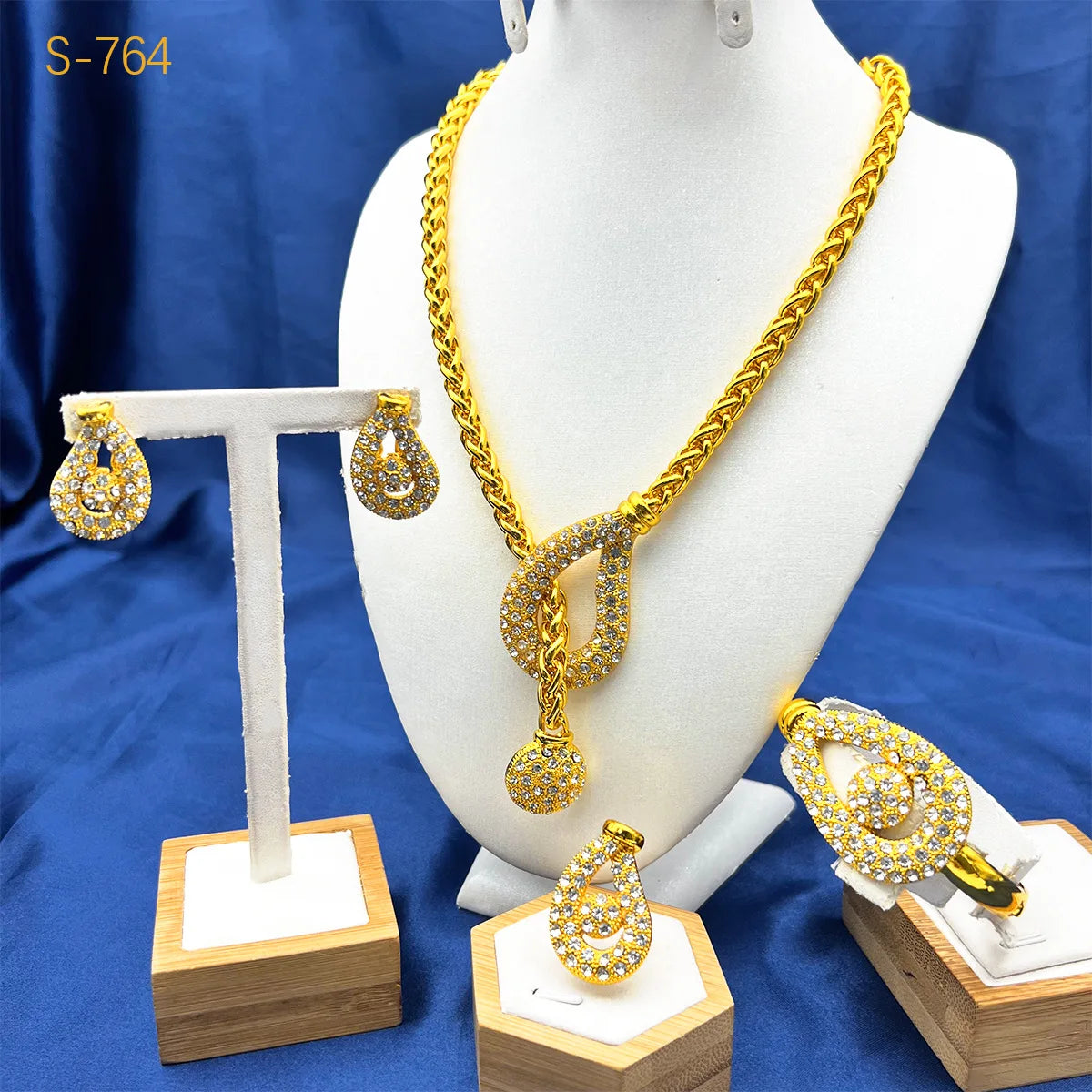 Unique Fashion Diamond-Set Jewelry Set Necklace Earrings Bracelet Ring Women's 24K Gold AU999 - Shiny diamonds, trendy set