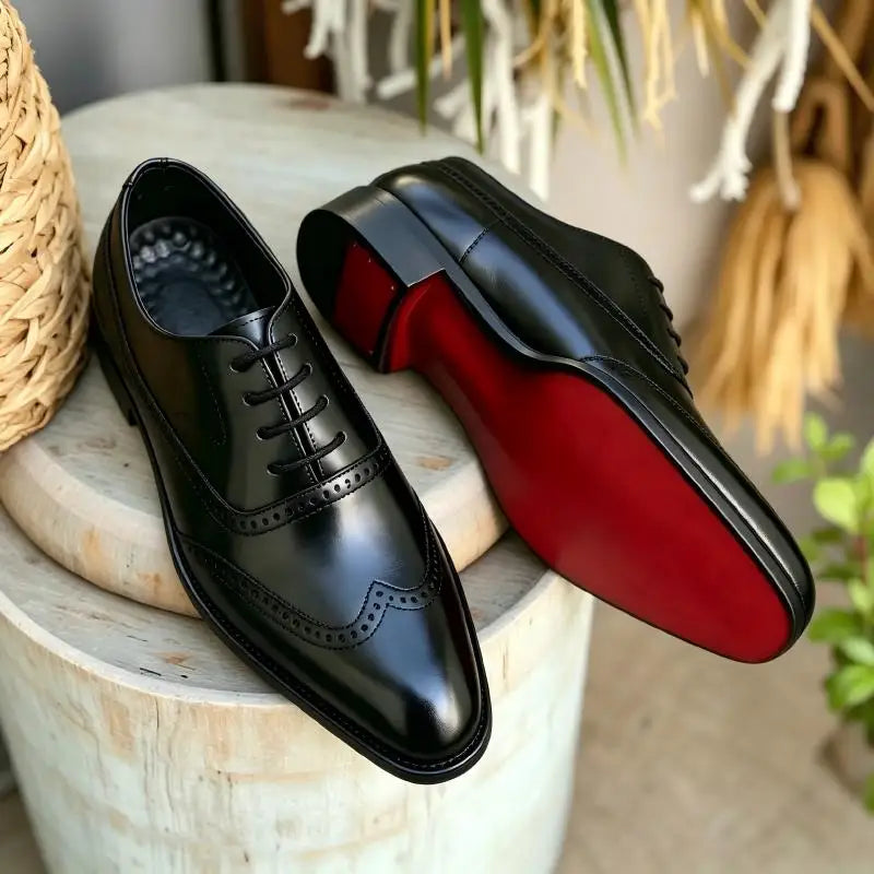 Herren Schwarze Brogue Oxford Schuhe Formelle Anzugschuhe für Business Hochzeit Rote Sohle Bequeme Schnürschuhe