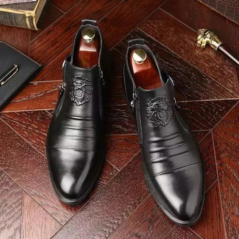 Trendige britische Herren-Halbstiefel mit spitzer Zehenkappe für festliche Anlässe und Hochzeiten – Modische Herrenschuhe