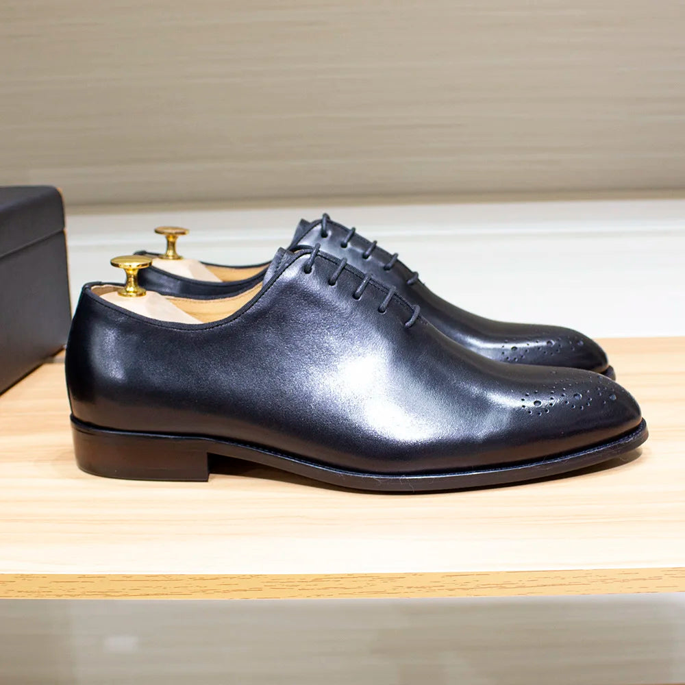 Italienische Herren-Business-Schuhe Echtes Leder Handgefertigt Klassische Whole-Cut Oxford Schnürschuhe für Herren