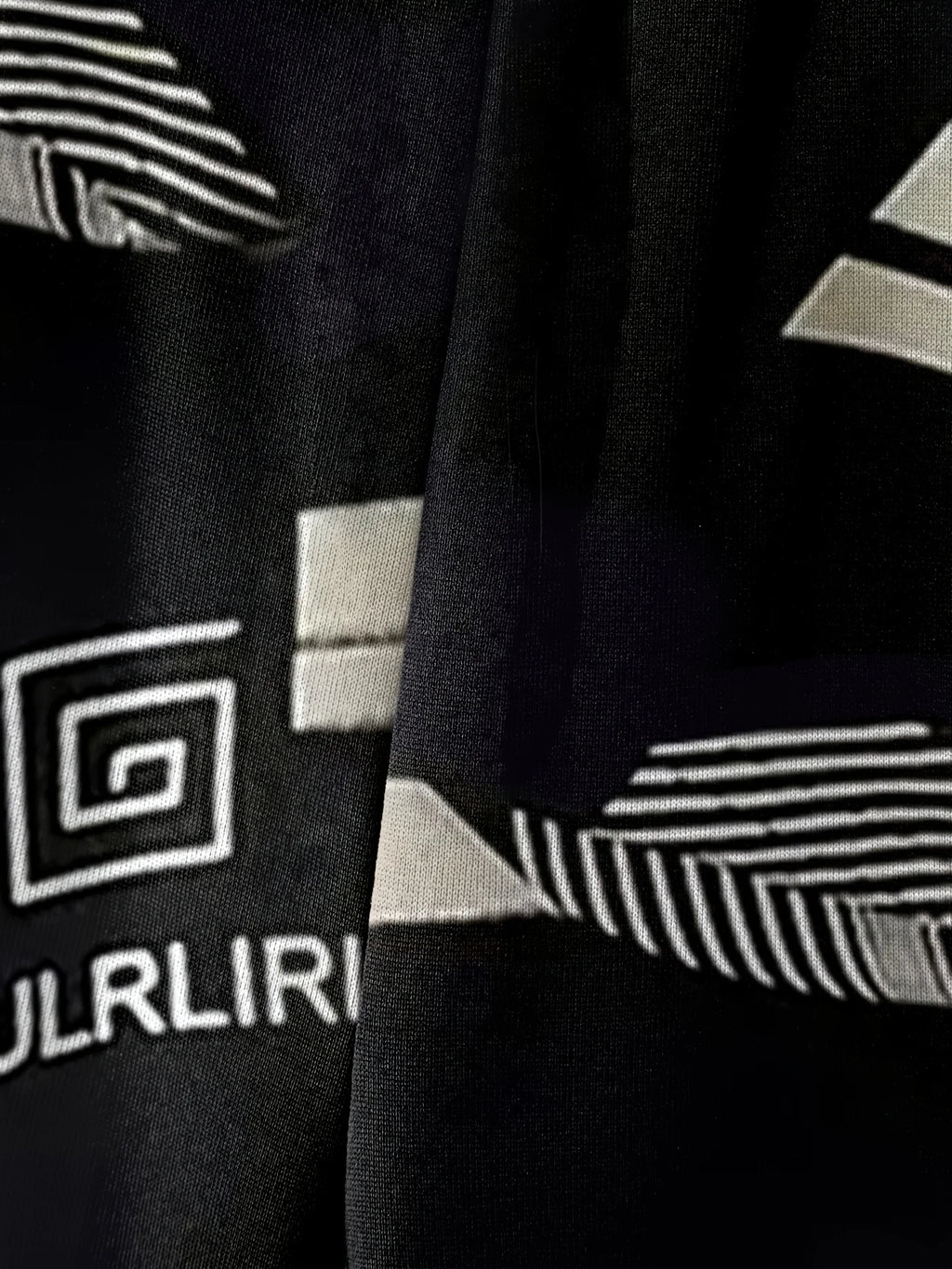 The new men's hoodie set for Spring and Autumn 2025 features a casual fashionable soft and comfortable 3D pattern print