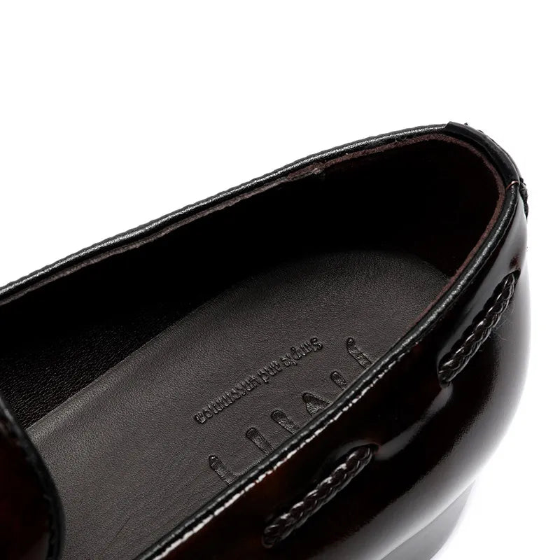 Britischer Stil Echtes Leder Herren Mokassins Atmungsaktive Quasten Slip-On-Abendschuhe Glänzende Business-Freizeit-Lederschuhe für den Sommer