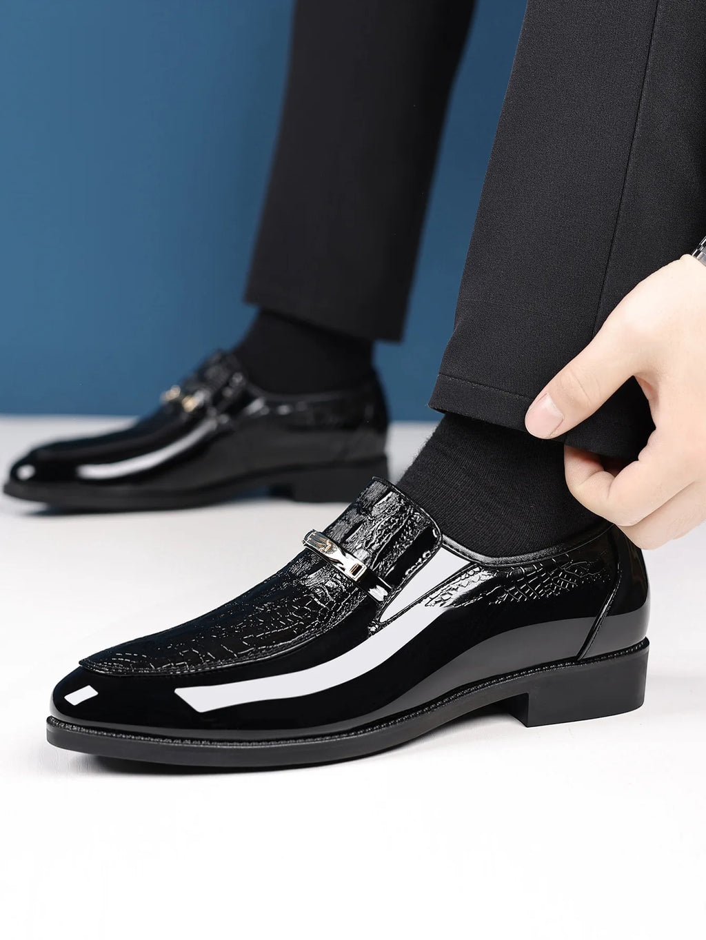 Luxury Men Dress Shoes Crocodile Leather Business Casual Shoes for Men Wedding Party Shoes High Quality Slip on Loafers Big Size