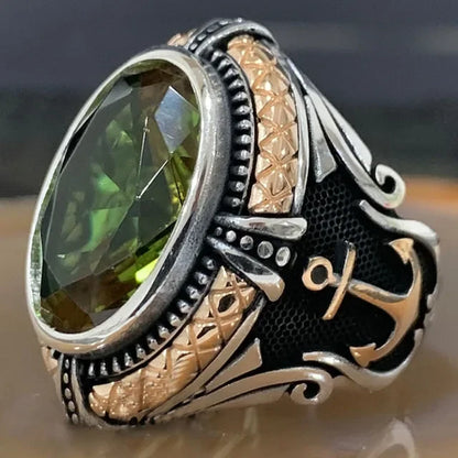 New Inlaid Emerald Men's Luxury Ring Personality Retro Domineering Personality Ring To Attend The Banquet Party Jewelry