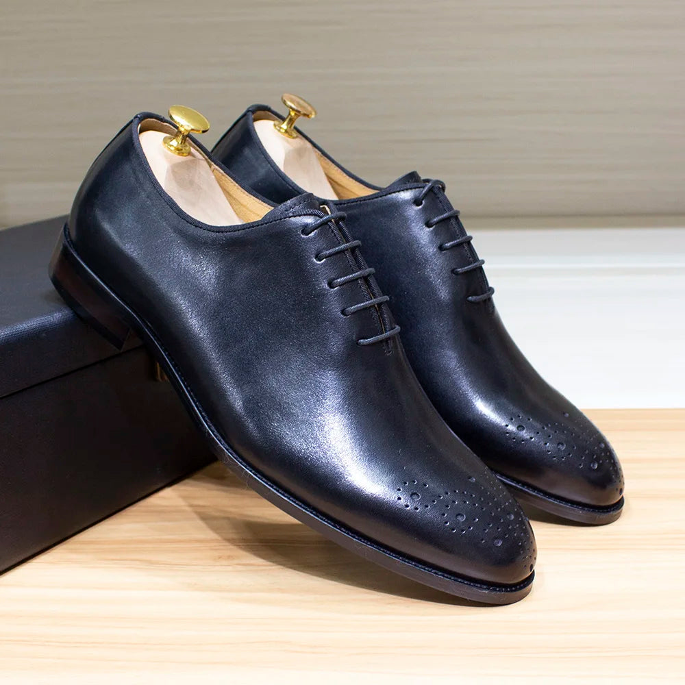 Italienische Herren-Business-Schuhe Echtes Leder Handgefertigt Klassische Whole-Cut Oxford Schnürschuhe für Herren