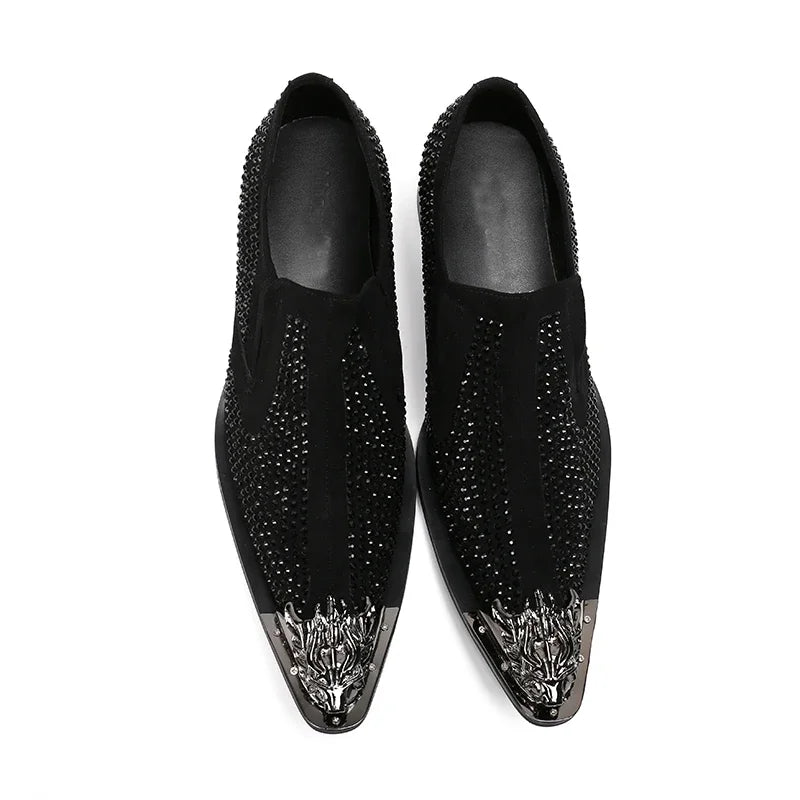 Neu eingetroffen: rote spitze Herren-Lederschuhe aus echtem Leder mit Metallspitze und Kristall, handgemacht, modische Friseurschuhe