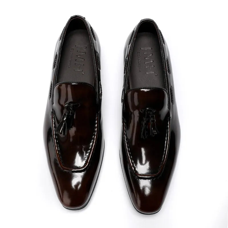 Britischer Stil Echtes Leder Herren Mokassins Atmungsaktive Quasten Slip-On-Abendschuhe Glänzende Business-Freizeit-Lederschuhe für den Sommer