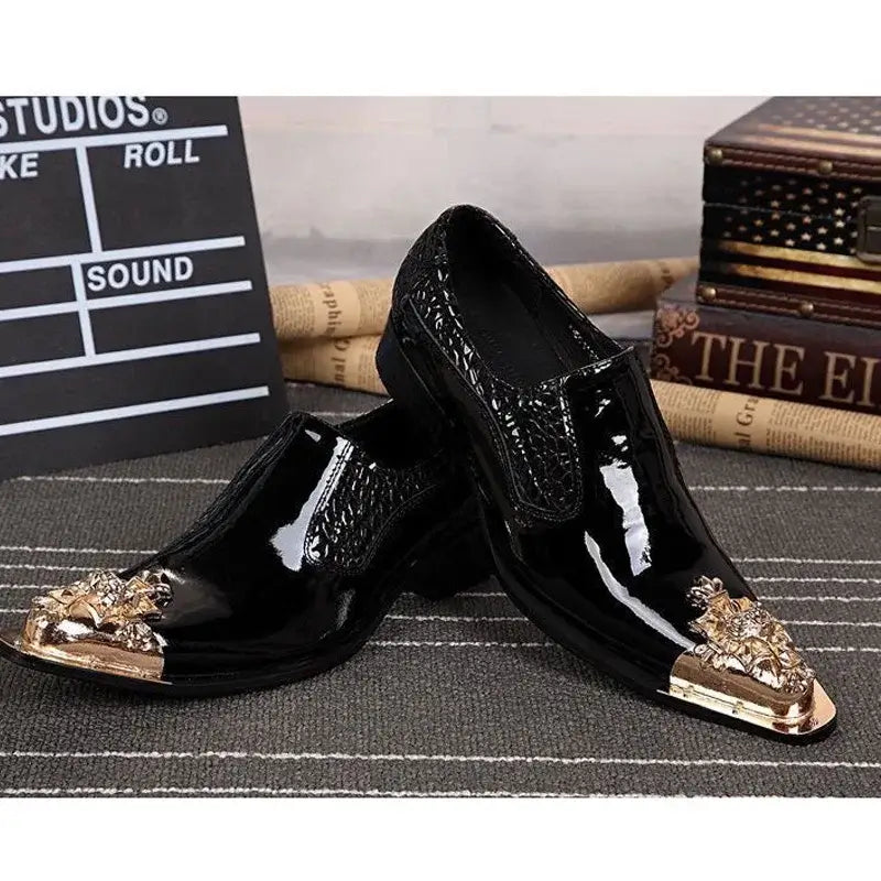 2025 Western Fashion Spitz zulaufende Metallkappe Abendschuhe Blau Grau Party Hochzeit Lederschuhe für Herren