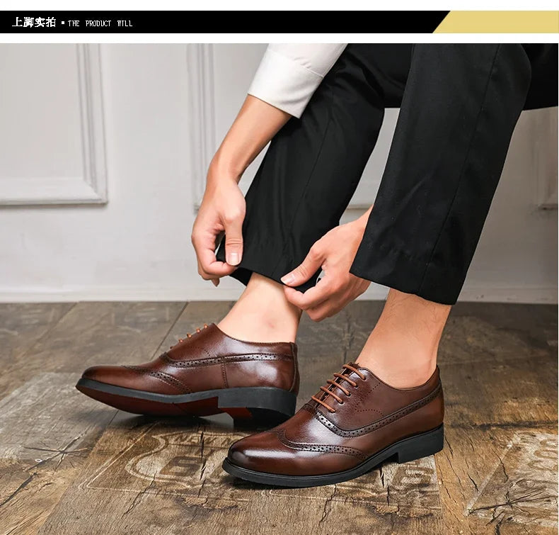 Herren Schwarze Brogue Oxford Schuhe Formelle Anzugschuhe für Business Hochzeit Rote Sohle Bequeme Schnürschuhe