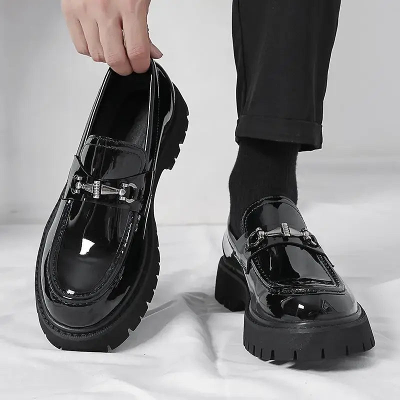 Britischer Stil Metall Schnalle Slipper Herren Dicksohlige Hochzeitsschuhe Neue Formelle Business Komfort Schuhe Slip-on Leder Freizeitschuhe
