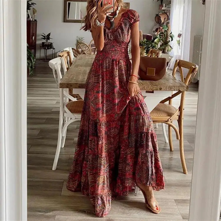 2026 New European and American Bohemian Style Long Dress, Waist-Cinching, Floral Print, Large Hem Dress