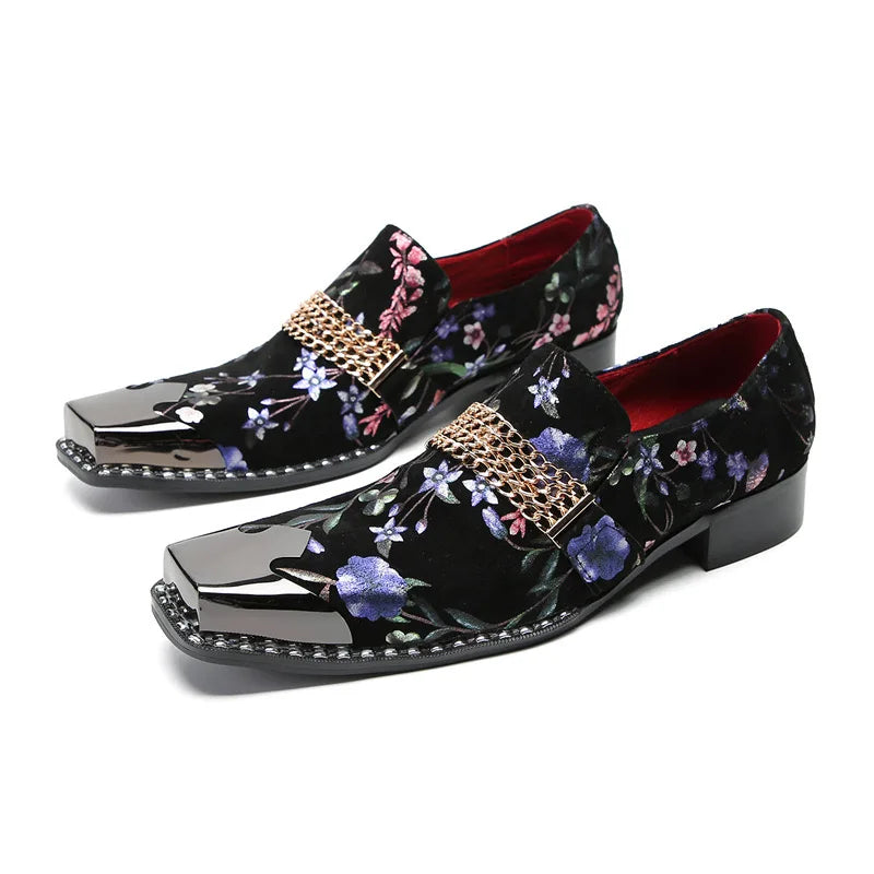 Italienische Herren-Abendschuhe aus Leder mit schwarzer Metallniete und spitzer Zehenpartie, flache Herrenschuhe für Party und Business