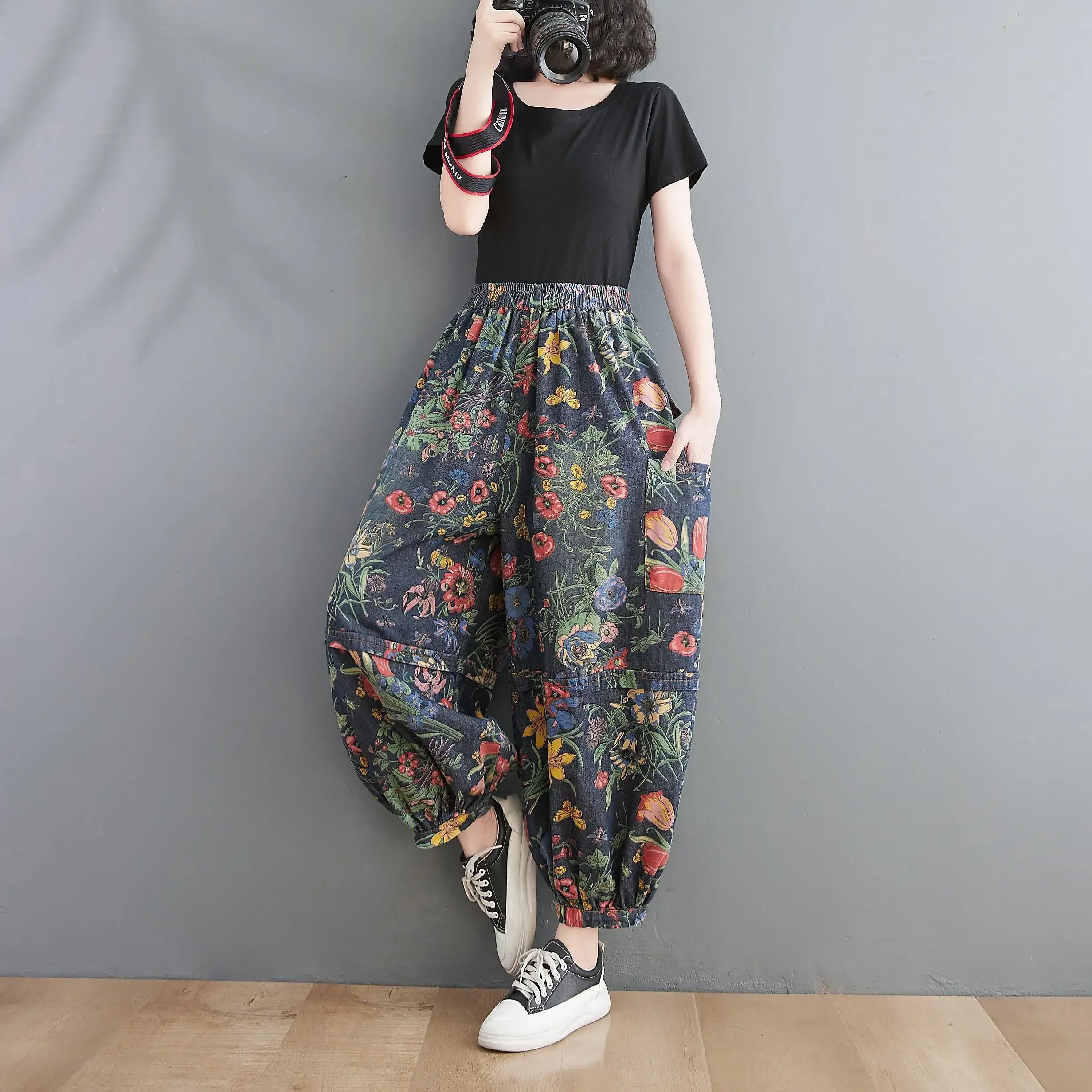 New Fashion Ladies Printed Floral Jeans Women Vintage Blue Denim Pants Female Street Style Oversized Bloomers Pantalons
