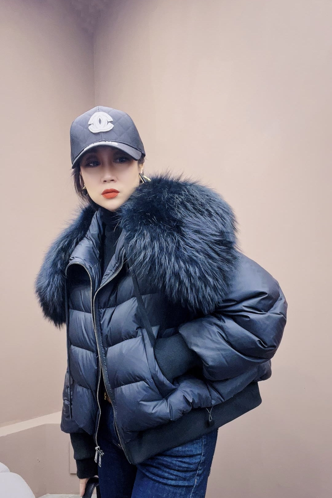 2023 Winter Puffer Jacket Women Large Real Raccoon Fur Collar Short Female Parkas Thick Warm 90% Goose Down Coat Loose