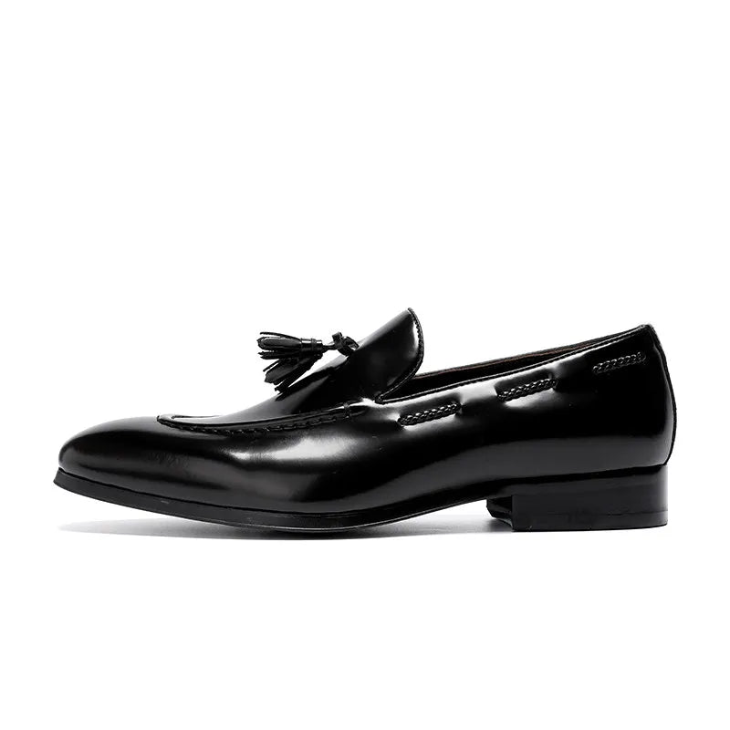 Britischer Stil Echtes Leder Herren Mokassins Atmungsaktive Quasten Slip-On-Abendschuhe Glänzende Business-Freizeit-Lederschuhe für den Sommer