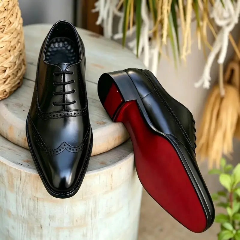 Herren Schwarze Brogue Oxford Schuhe Formelle Anzugschuhe für Business Hochzeit Rote Sohle Bequeme Schnürschuhe