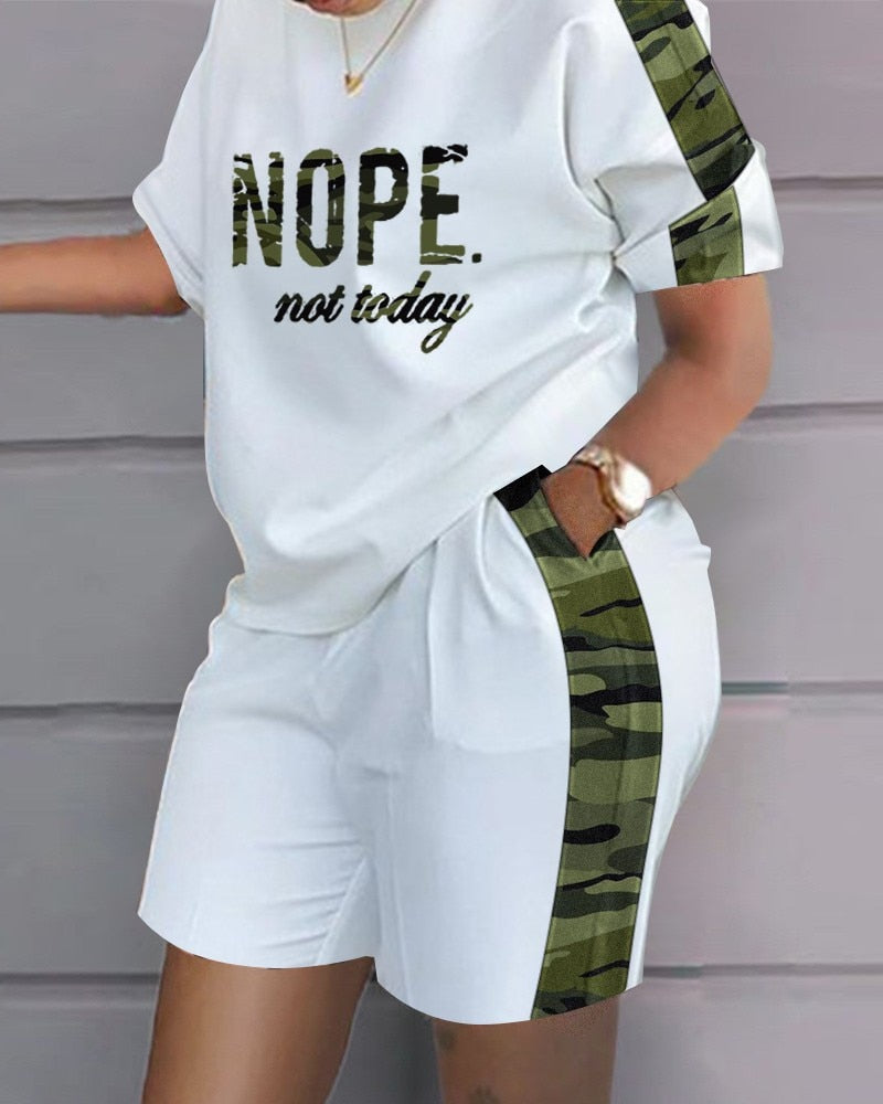 Casual Loose Print Tshirt Short Set Women 2023 Summer O-neck Patchwork T Shirt Two Piece Set And Pockets Shorts Suits