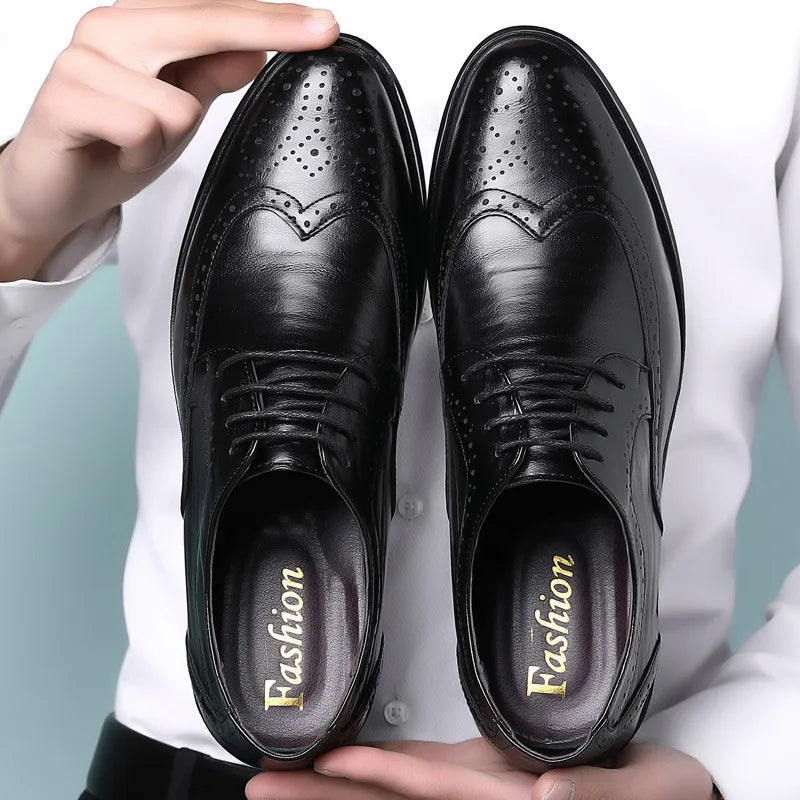 Men Dress Shoes Handmade Brogue Style Party Leather Wedding Shoes Men Flats PU Leather Formal Shoes Breathable Business Loafers