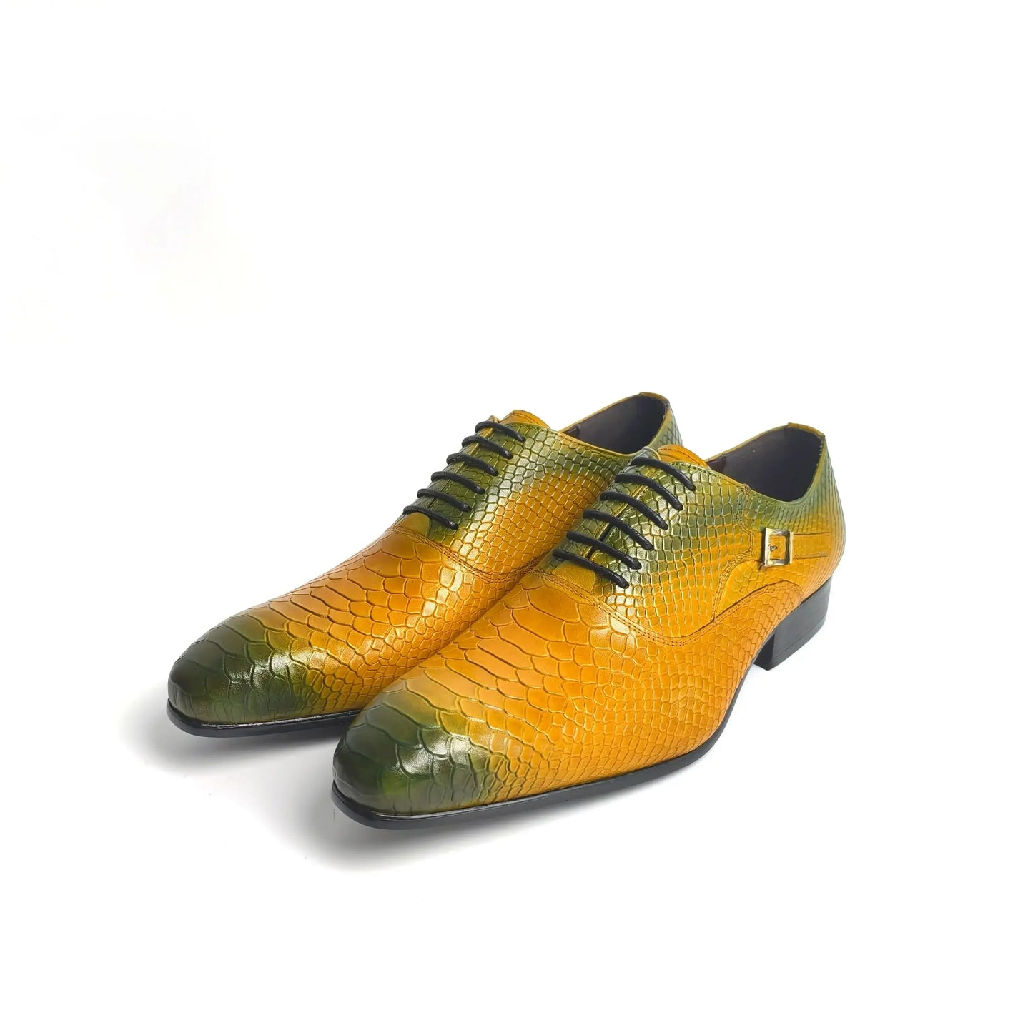 Klassische Schlangen-Print Herrenschuhe für das Geschäftsbüro Zapatos De Hombre Metallschnalle Dekoration Bequeme Leder Herrenschuhe Neu