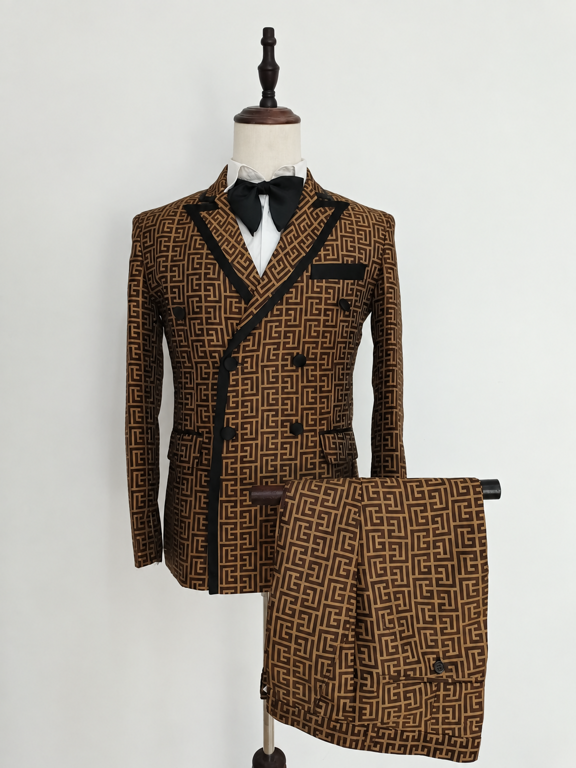 Men's brown plaid double-breasted groom tuxedo suit jacket pants